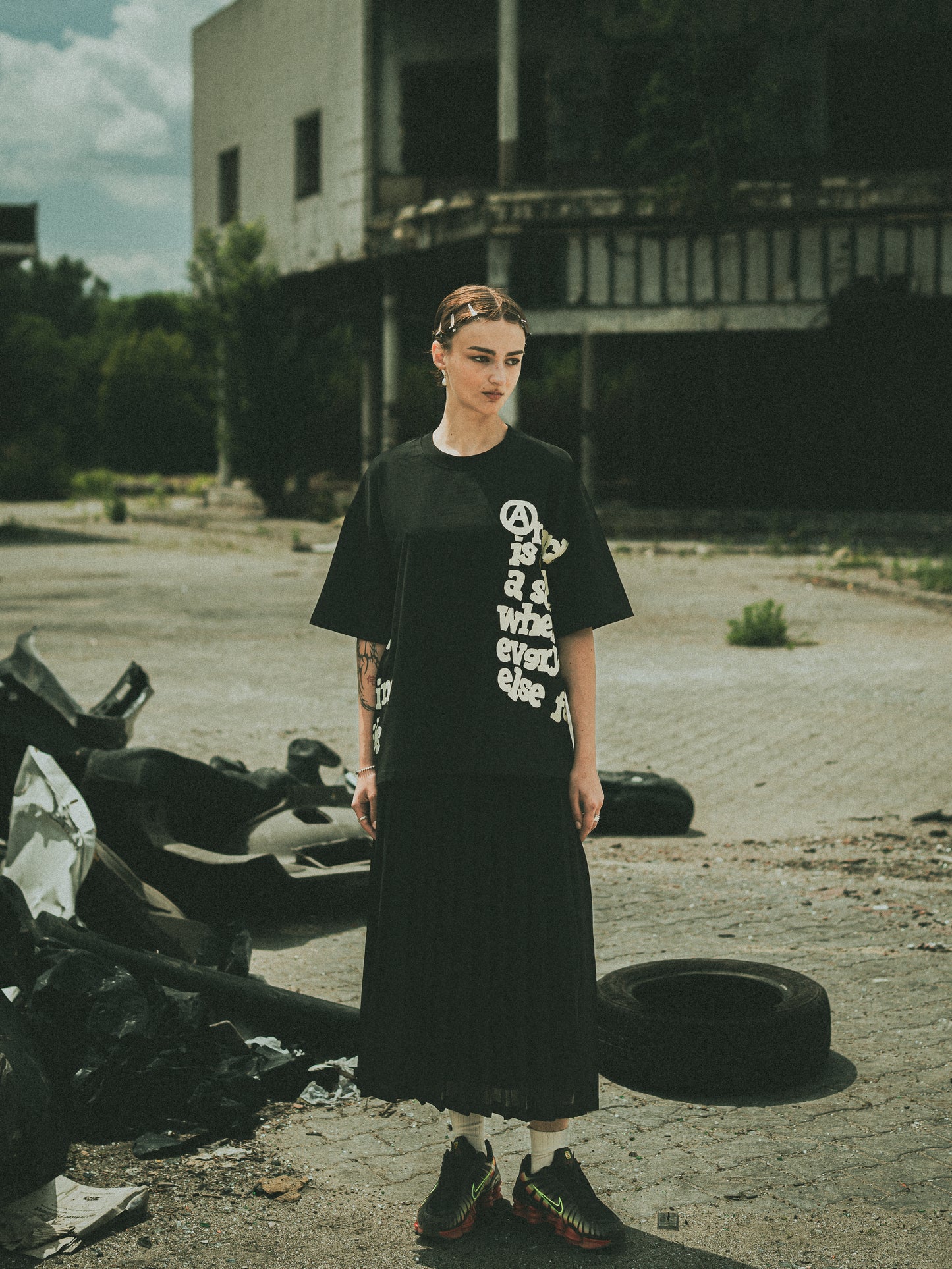 ANARCHY TEE BLACK