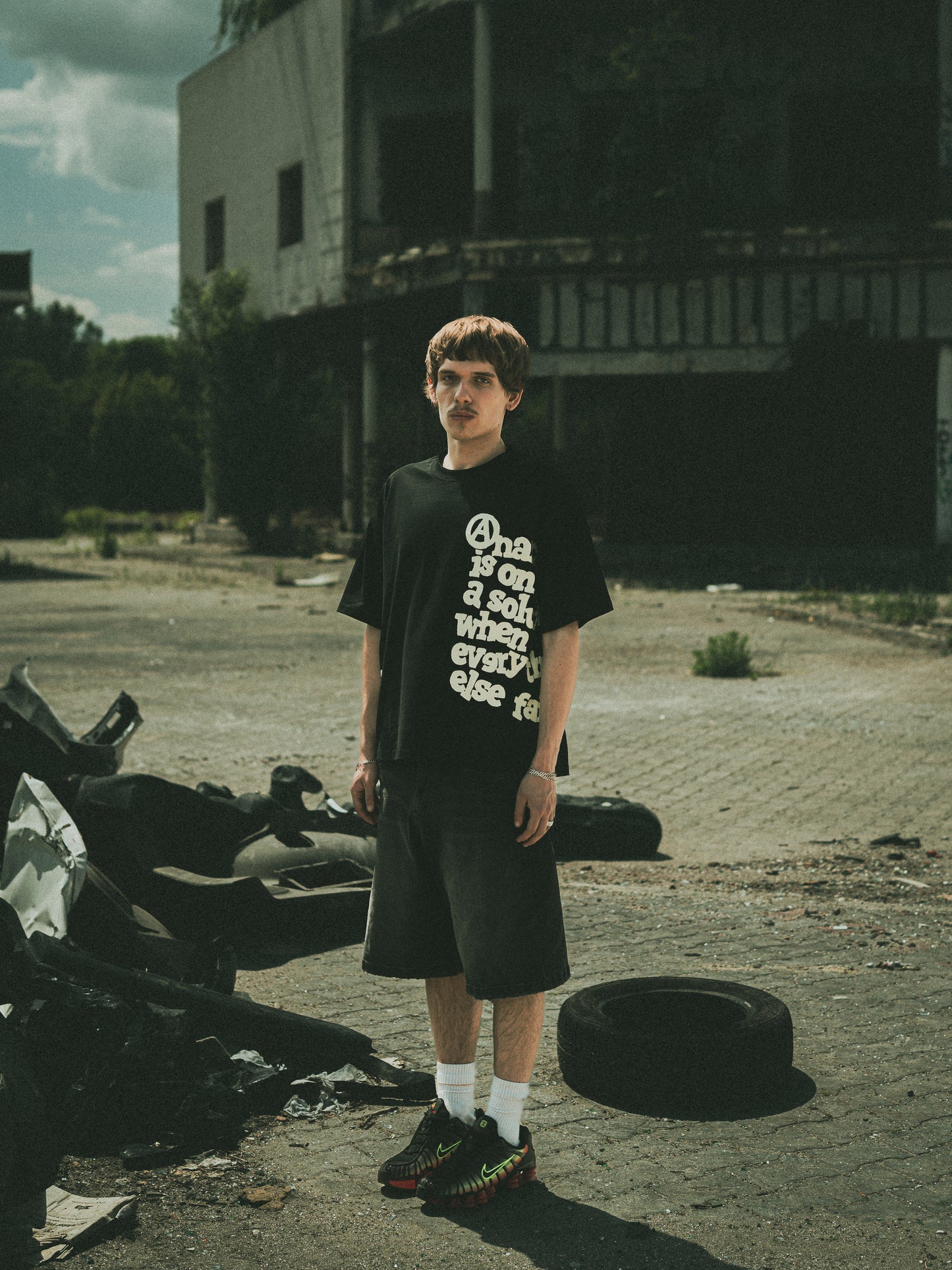 ANARCHY TEE BLACK