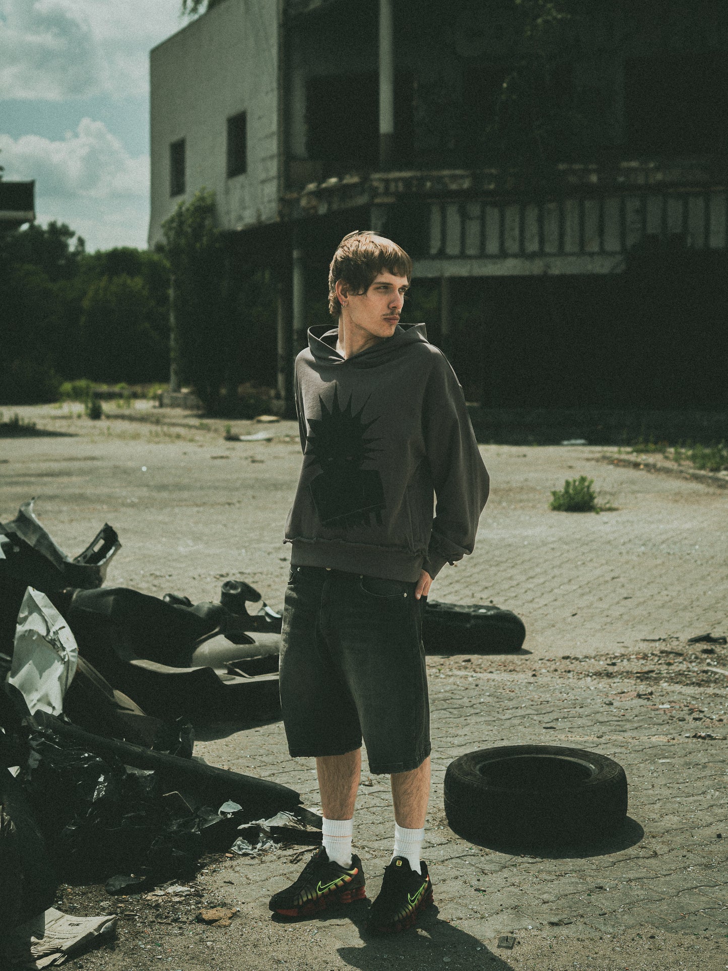 REBEL HOODIE ANTHRACITE