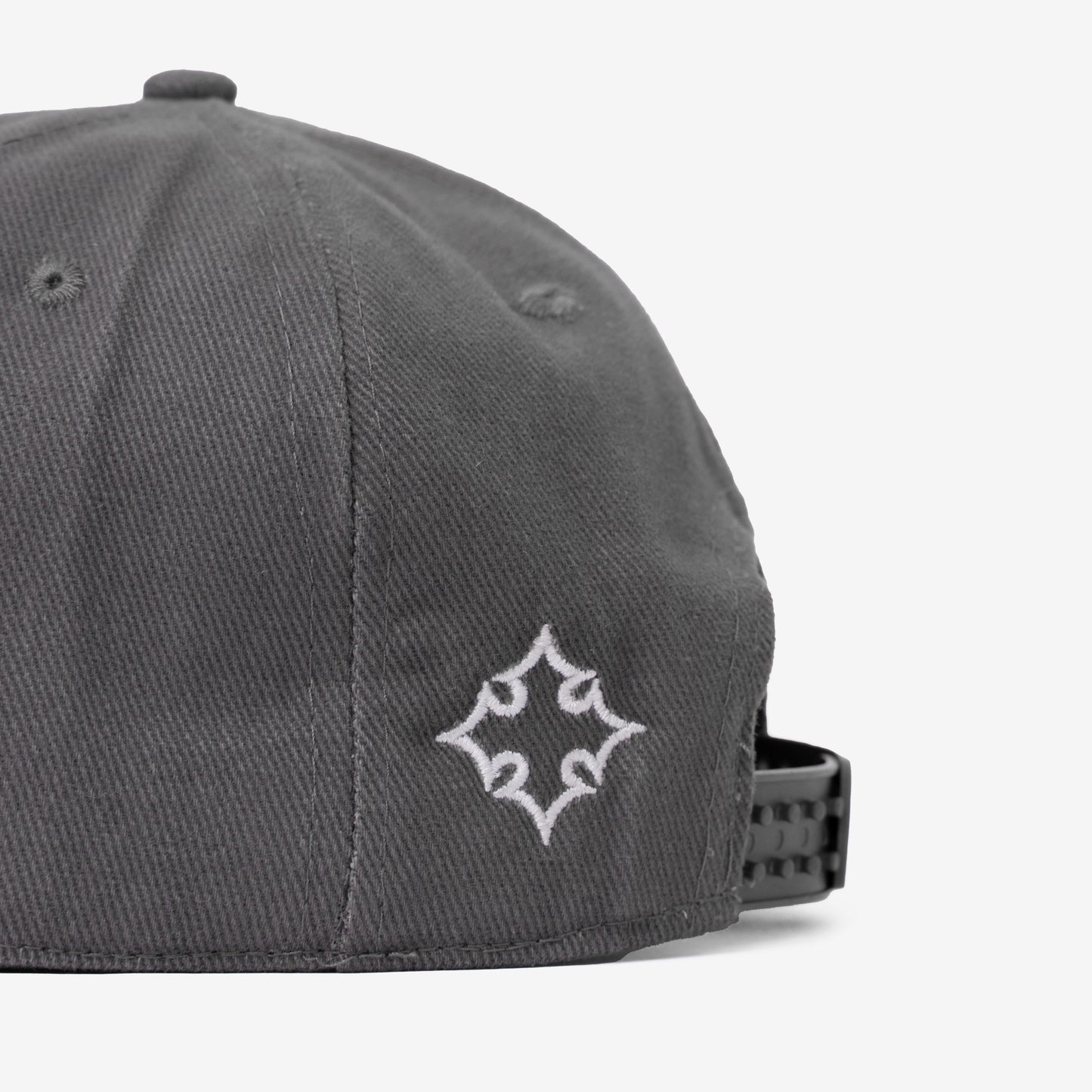 GOTH SNAPBACK